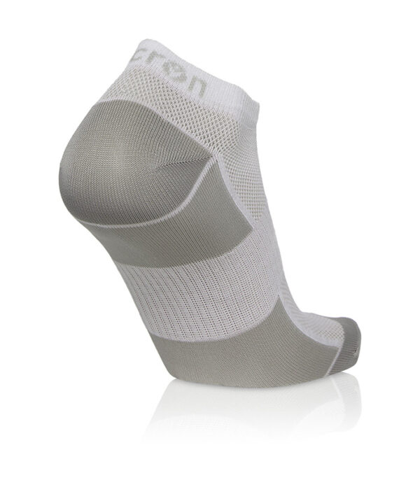 sosete macron strive