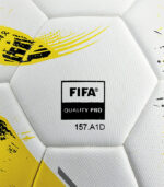 minge fotbal macron earthquake